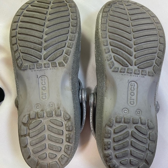 Crocs girls silver glitter sandals shoes double ankle straps Sz 13 - Picture 9 of 9